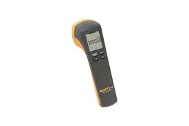 Fluke Stroboscope 820-2 5. Features high-intensity 7-LED array—4,800 Lux @ 6,000 FPM/30cm 71 cm x 6.09 cm x 19.05 cm