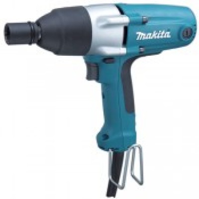 Makita Impact Wrench TW0200 Compact and lightweight design for use in tight spaces