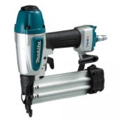 Makita Pneumatic Brad Nailer AF506 Clear window allows operator to see number of remaining staples